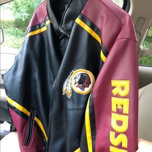 🚫. SOLD 🚫 Men’s Washington Redskins sJacket